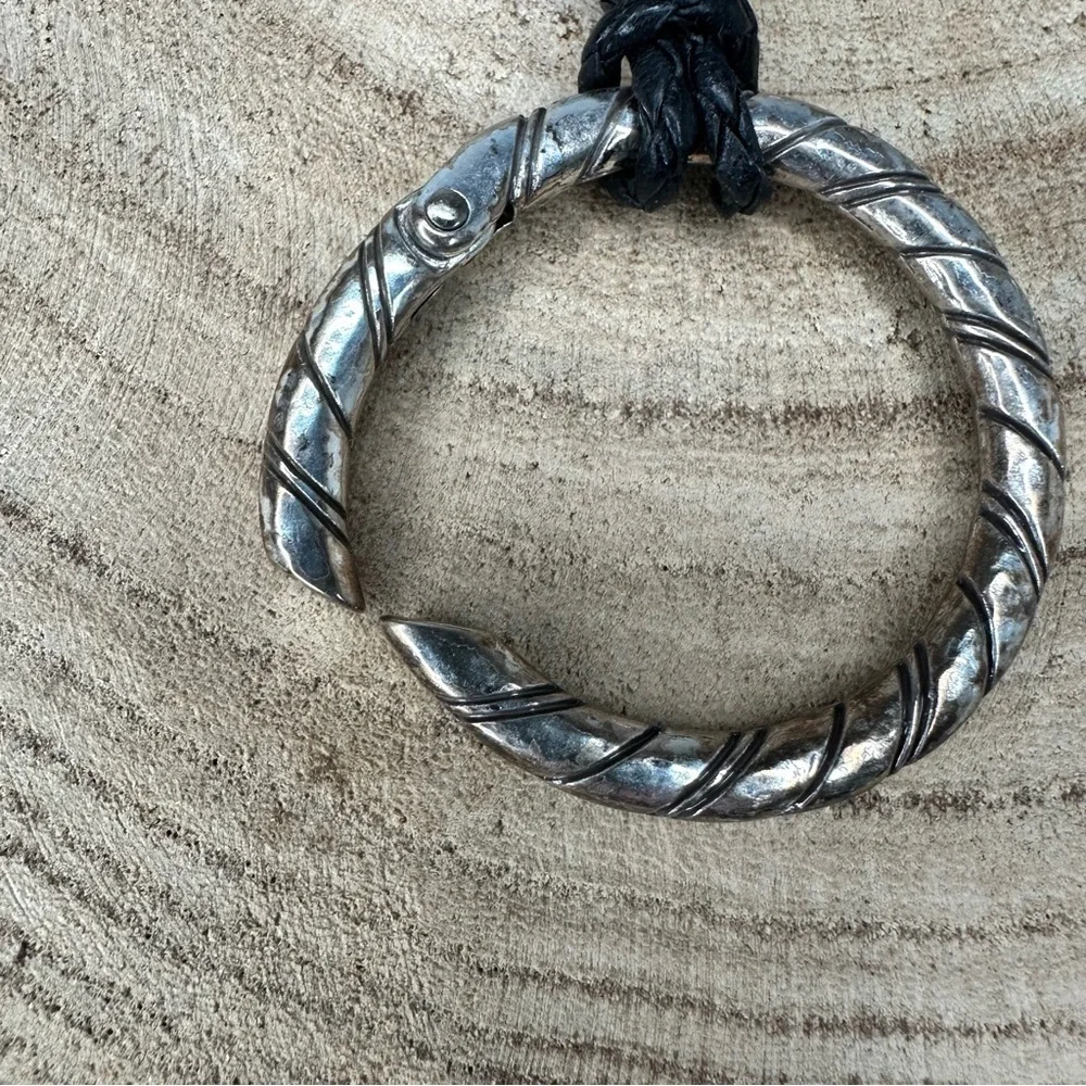 Brighton Lariat Necklace Black and Silver Pendant Necklace